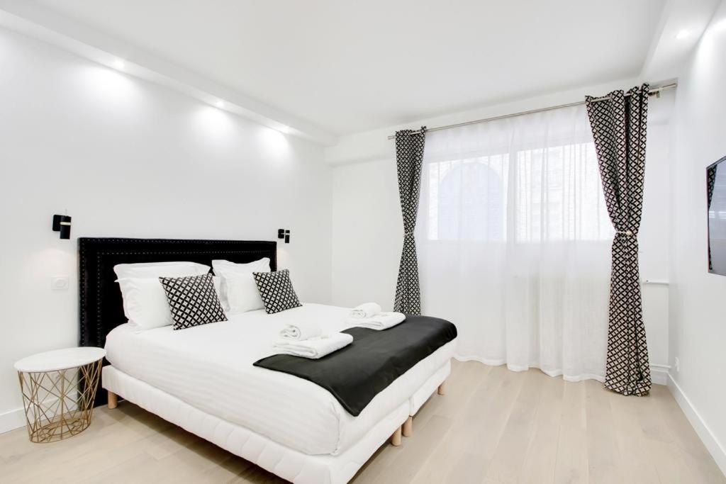 Trocadero/ Eiffel Tower - 3 Bedrooms- All New! Paryż Zewnętrze zdjęcie